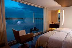 Aria_hotel_boat_Peru1